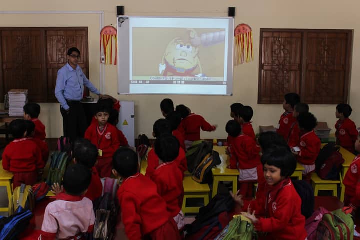 Holy Cross School-Digital Classroom