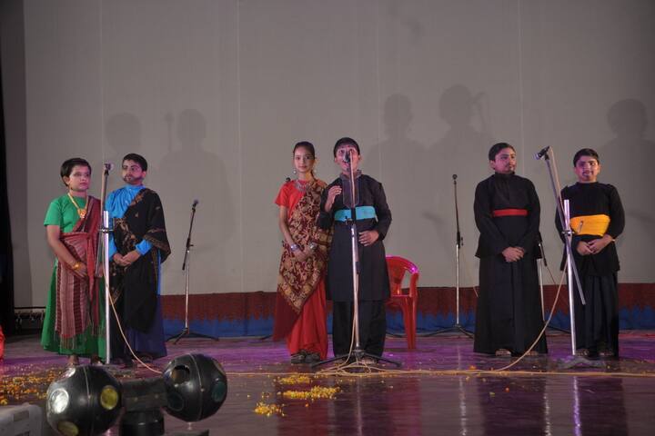 Modern English Academy-Music Activity