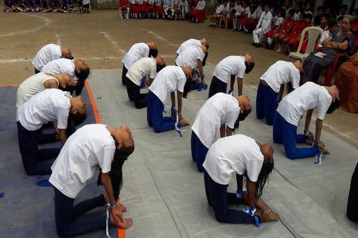 Modern English Academy-Yoga Activity