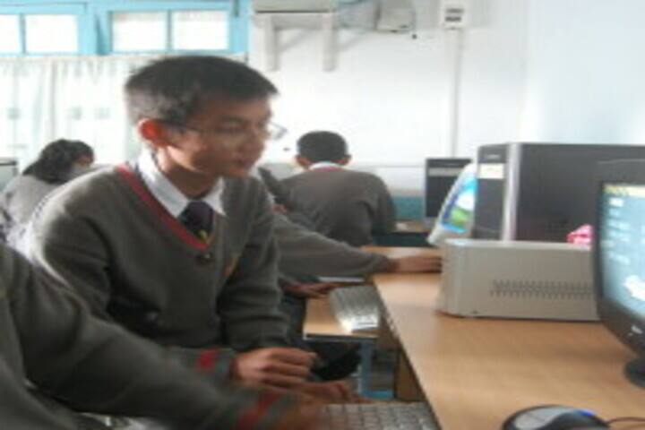Mount Carmel School-Computer Lab