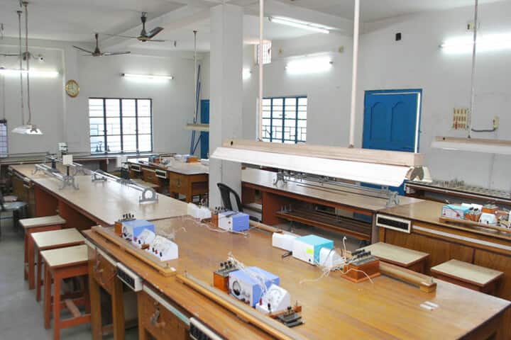 Assembly Of Christ School-Physics Lab