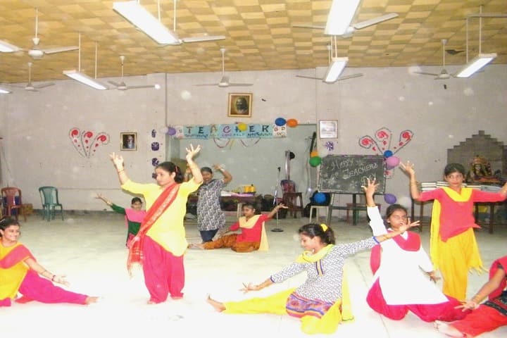 Maharishi Vidya Mandir-Teachers Day Celebration