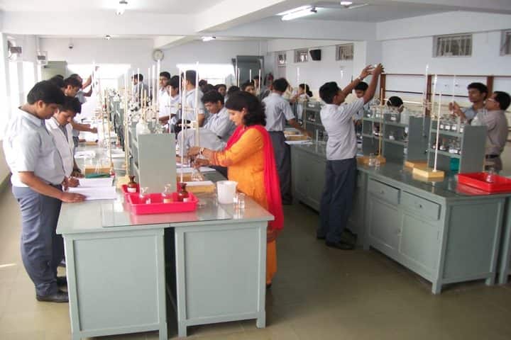Garden High School-Chemistry Lab