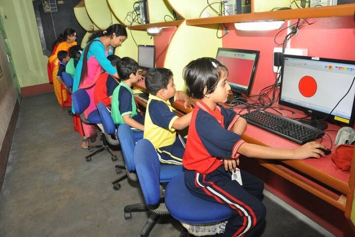 Oxford High School-Computer Lab