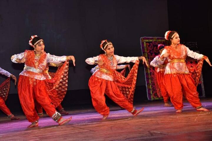 Oxford High School-Dance