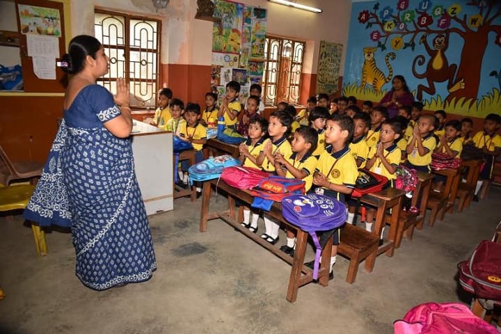 Oxford High School-Classroom