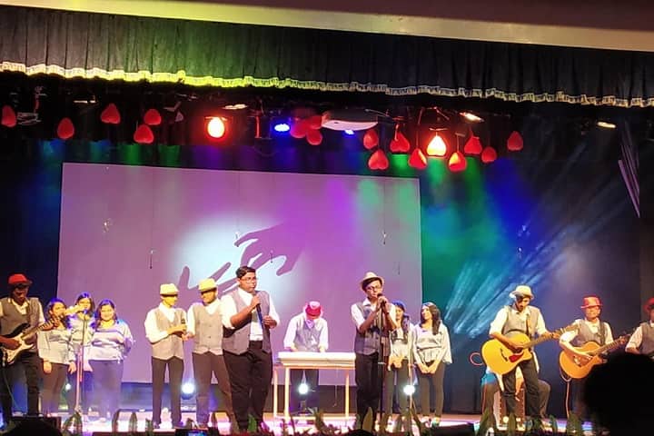 Abbot Shishu Hall-Singing
