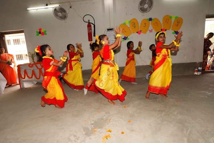 Burdwan Holy Child School-Dances