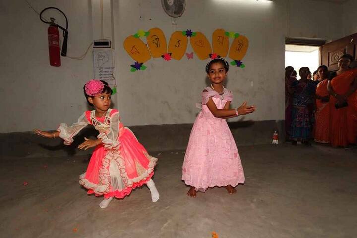 Burdwan Holy Child School-Nursery students dances