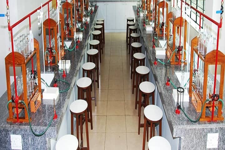 Mangalam Vidya Niketan-Chemistry lab