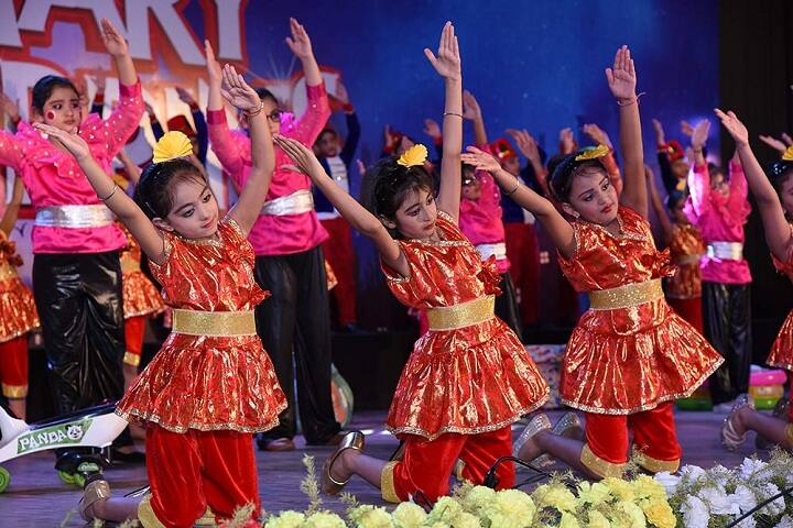 South City International School-Nursery Students Dances