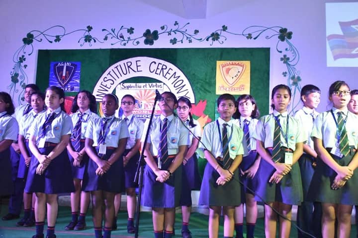 Pailan World School-Singing