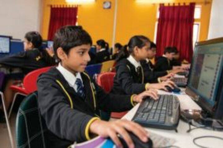 G E M S Akademia International School-Computer Lab
