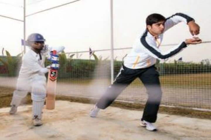G E M S Akademia International School-Cricket