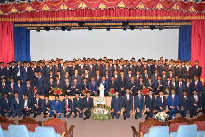 Christ Junior College (CJC), Kumbalgodu, Kumbalgodu: Admission, Fee,  Affiliation