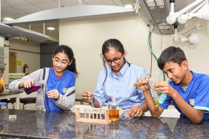 JBCN International School-Chemistry Lab