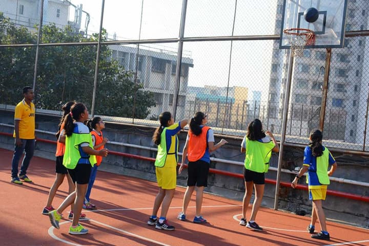 JBCN International School-Volleyball