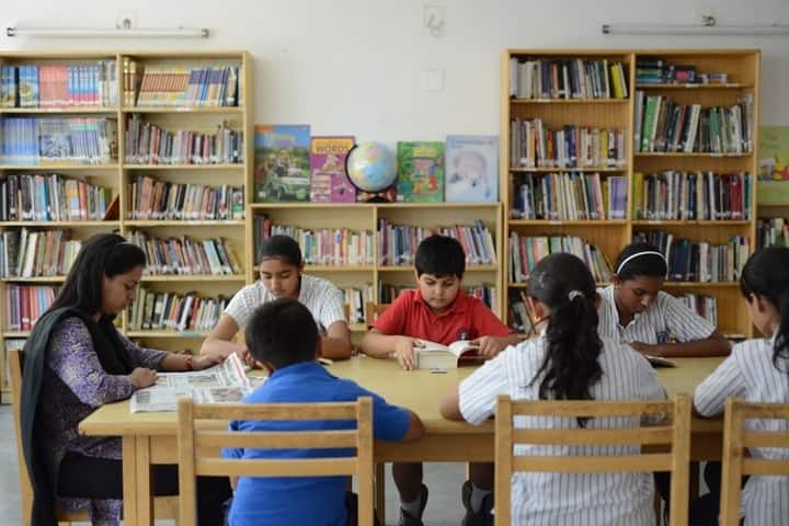 JG International School-Library