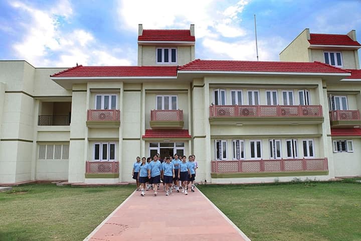 Mody School-Campus