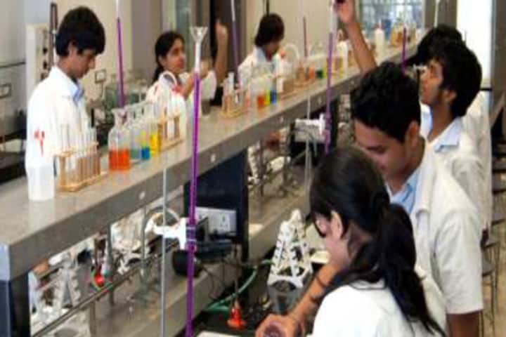 SVKM International School-Chemistry Lab