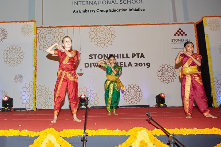 Stonehill International School-Dance