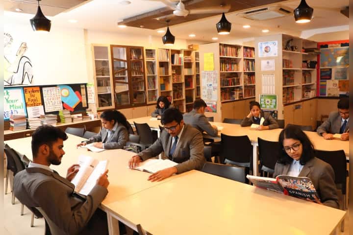 The Universal School, Ghatkopar - Library
