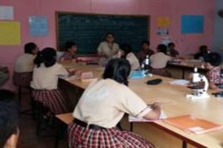 Matushri Kashiben Vrajlal Valia International Vidyalaya-Lab