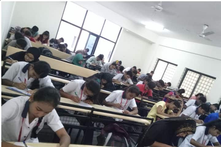 Reva Independent PU College-Classroom