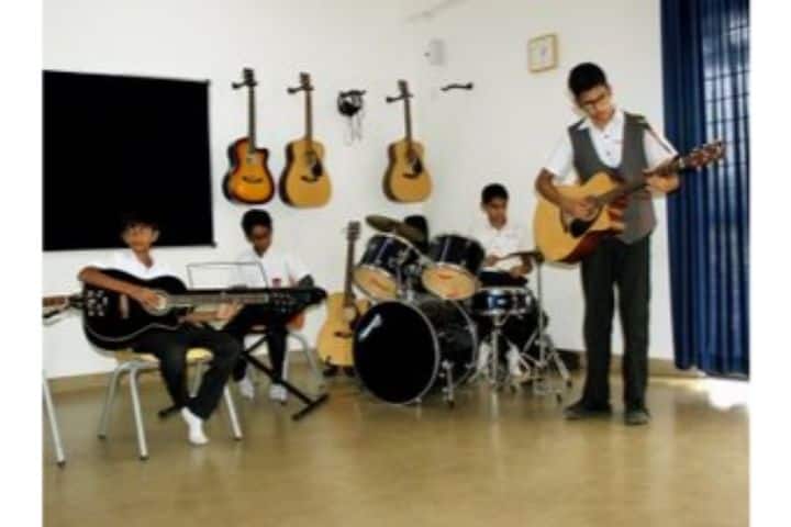 Silver Oaks International School-Music