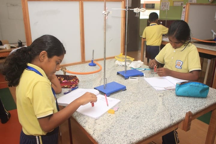 Alpha Cambridge International School-Labs