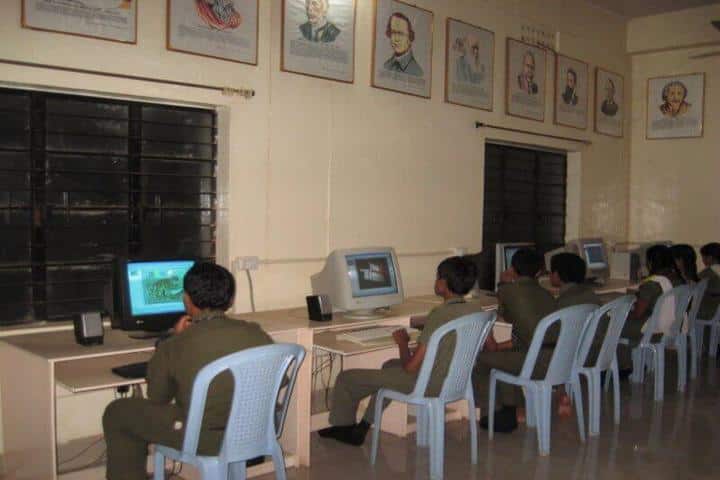 Kavirayani Public School-Computer Lab