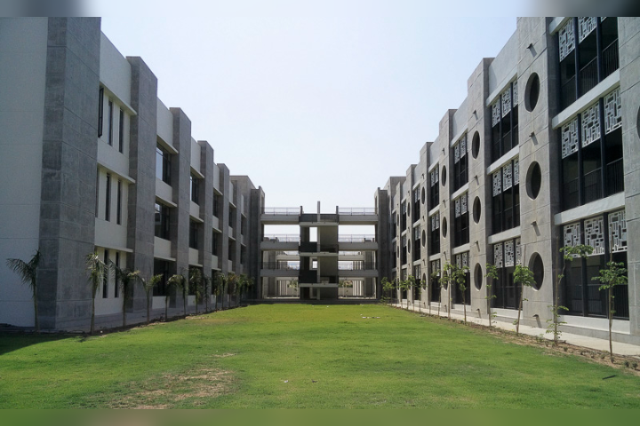 BAPS Swaminarayan Vidyamandir - School Campus 