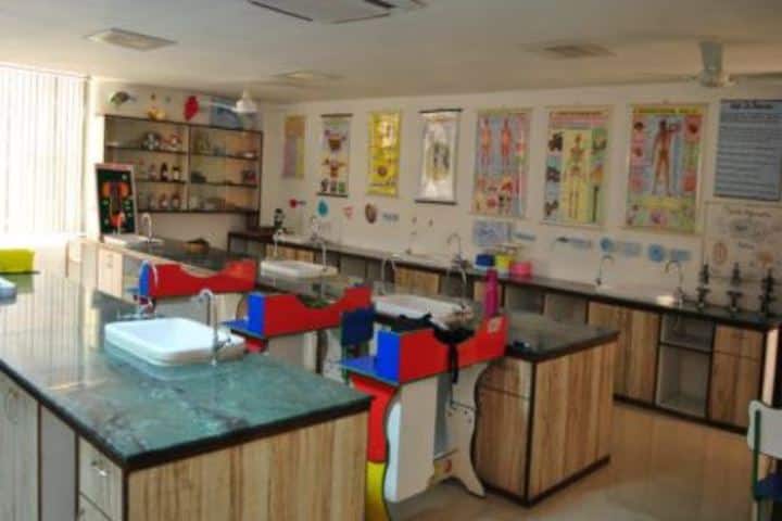 Saint MSG Glorious International School-Lab