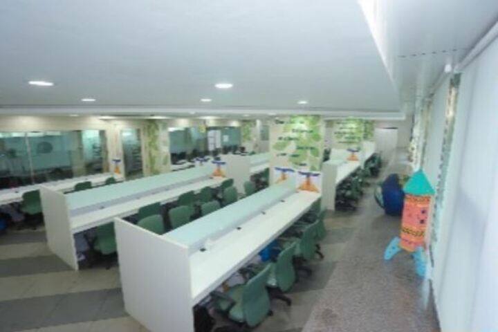 Utpal Shanghvi Global School-Lab