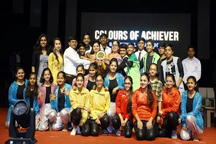 School of Achiever-Group Photo