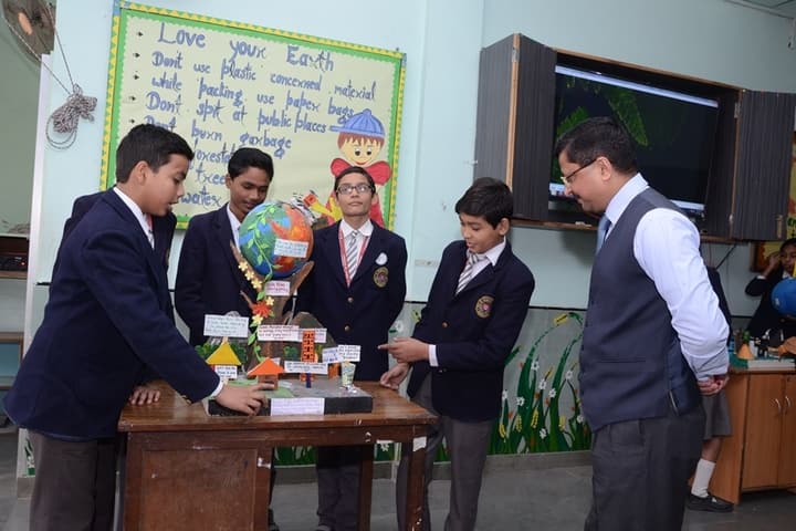 NLKVM Inter College-School Exhibition