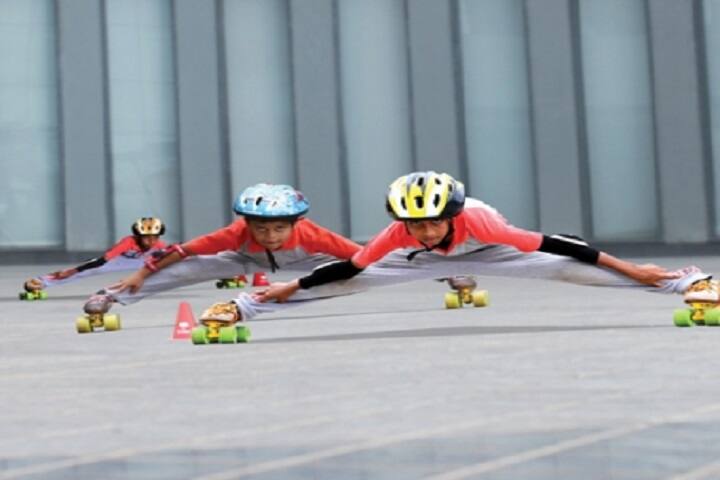 The White School International-Skating