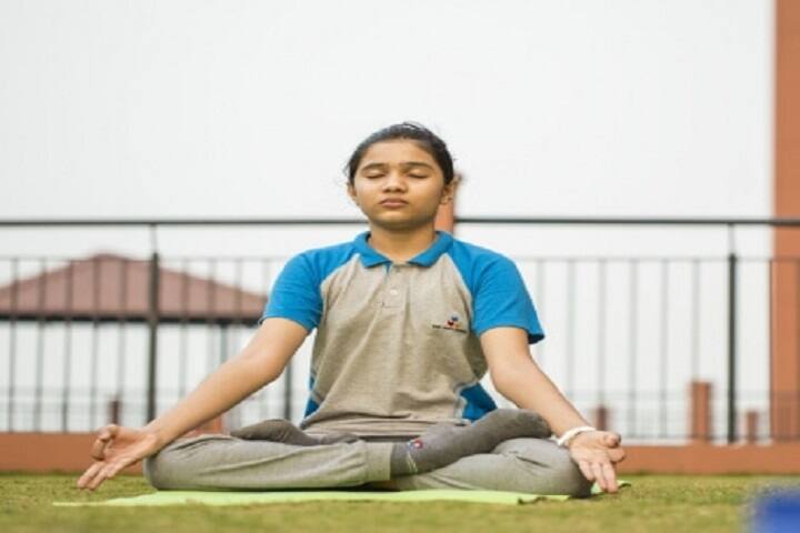 The White School International-Yoga