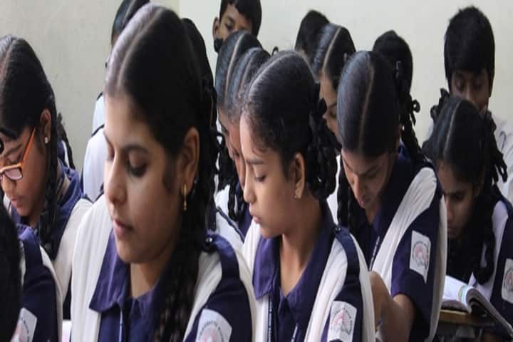 Sri Gurudatta High School-Students