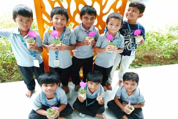 Crescent School-Plants Day
