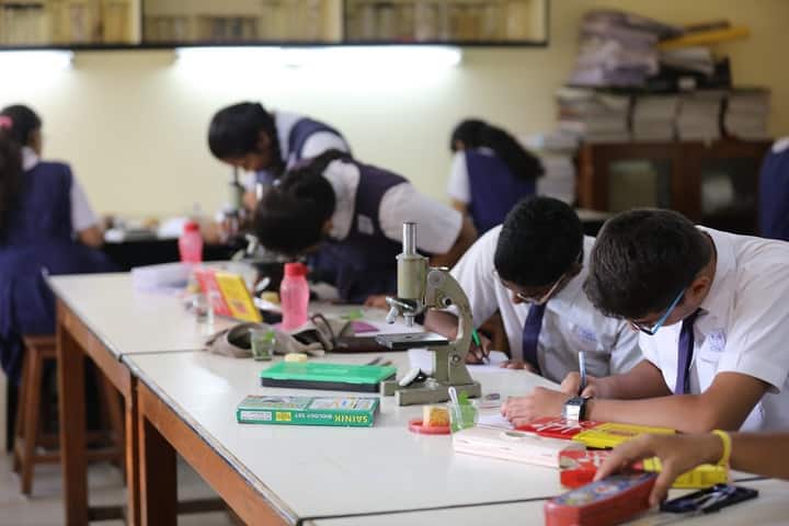 Best High School-Biology Lab