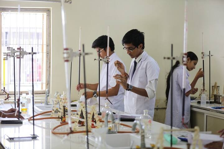 Best High School-Chemistry Lab