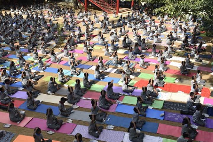 Vanavani Matriculation Higher Secondary School-Yoga Day