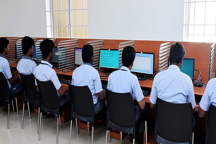 Dhanish Matriculation Higher Secondary School-Computer Lab