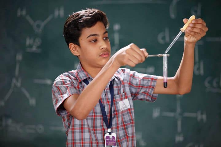 Gowtham Model School-Science lab