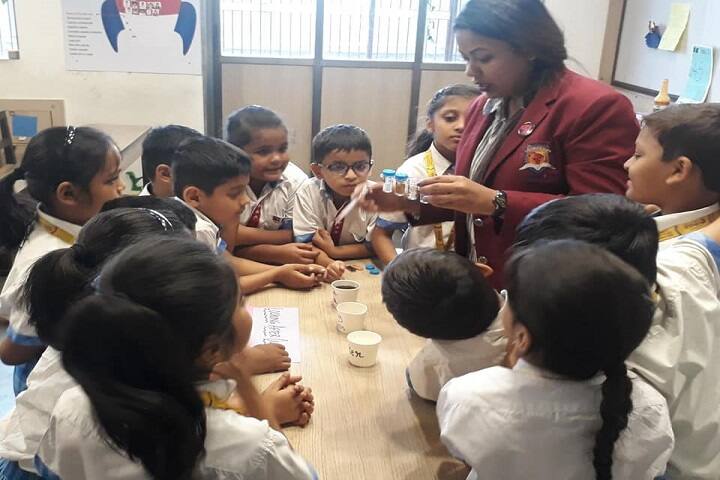 RN Shah International School-Lab