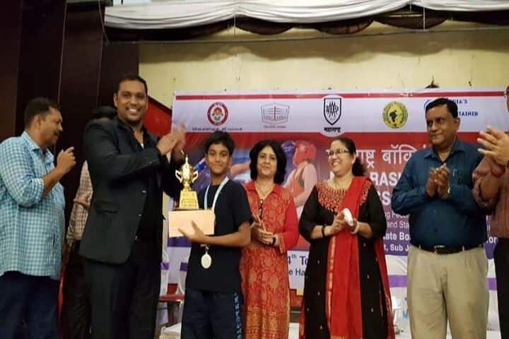 Crescent High School and Junior College-Award