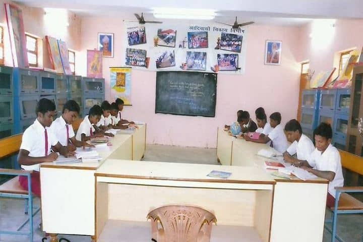 Government Model Higher Secondary School-Library