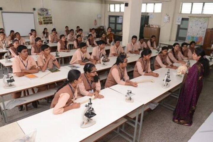 Saraswati Vidyalaya Union-Biology Lab