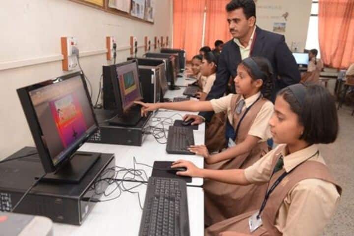 Saraswati Vidyalaya Union-Computer Lab